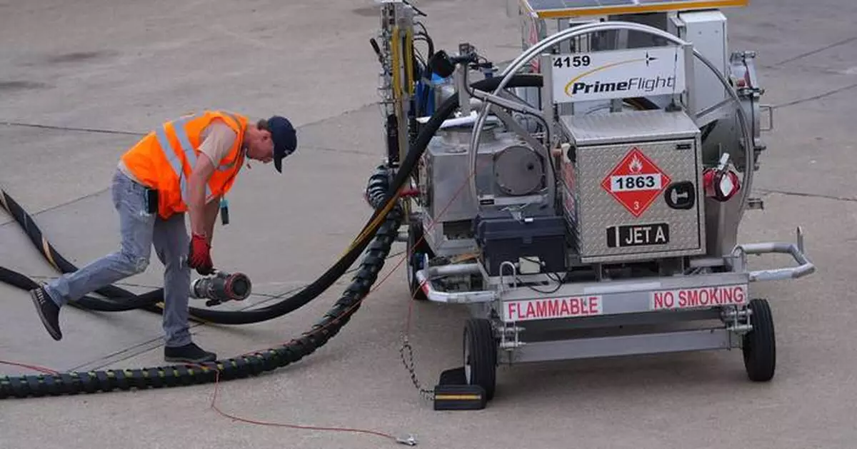 US carriers spent $6.5B on fuel in April; global profit forecast is cut nearly in half