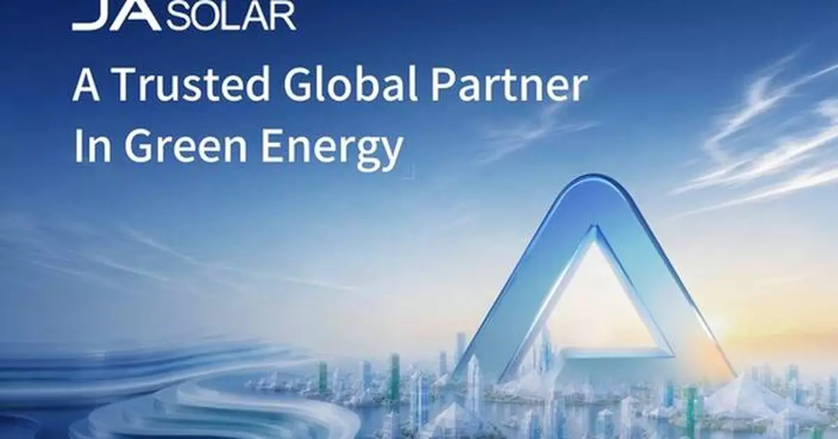 JA Solar Leads the Post‑Cycle PV Market with Dual‑Technology Breakthroughs and Integrated Solutions
