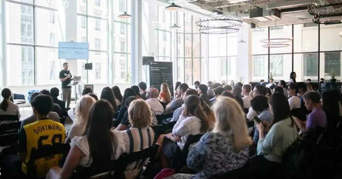 "Go AI Native with MuleRun" Lights Up New York Tech Week