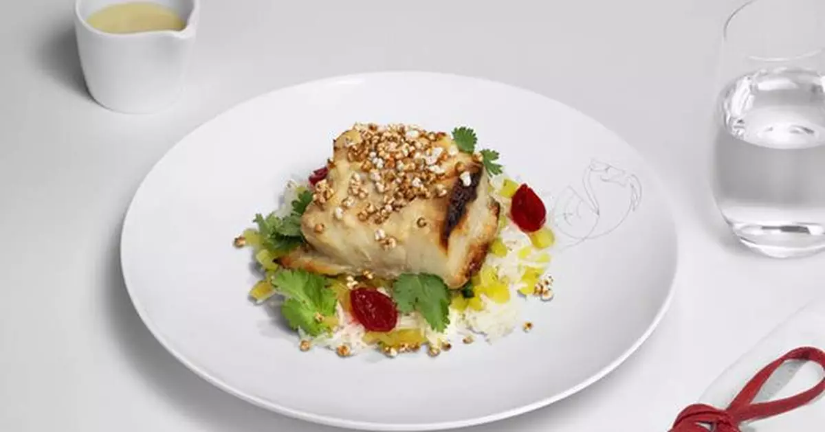 Air France renews exclusive partnership with Michelin-starred chef Julien Royer, offering new exceptional dishes in La Première and Business cabins