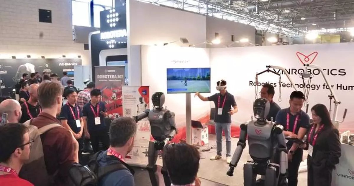 VinRobotics makes global debut of "Make In Vietnam" humanoid robot at leading global tech events