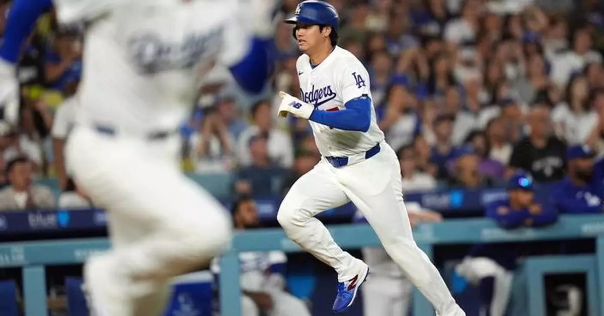 Dodgers rest Shohei Ohtani amid lingering left knee soreness