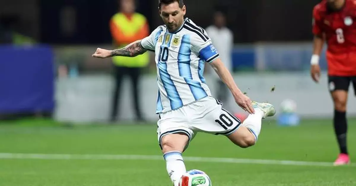 Lionel Messi scores his eighth goal of this year's World Cup, takes lead in Golden Boot race