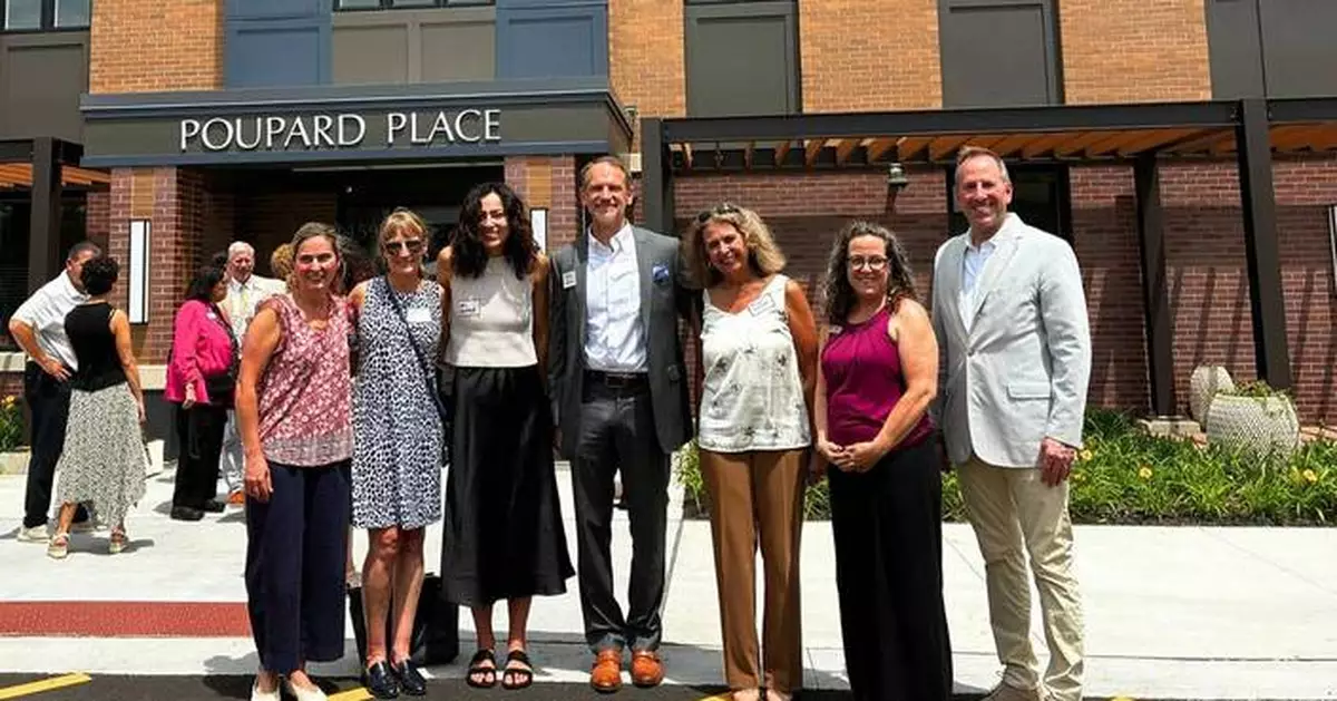 FHLBank Chicago and Wintrust Celebrate Opening of Poupard Place