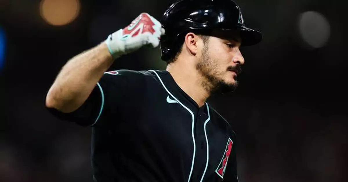 Nolan Arenado reaches 2,000 hits, joins elite club of players who also have 350 HRs, 10 Gold Gloves