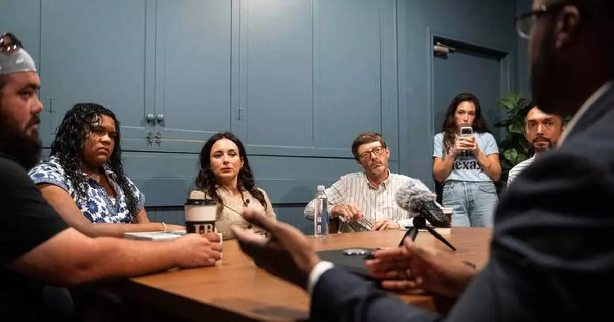 Democrats try to harness data center backlash that's dividing rural Republicans in places like Texas