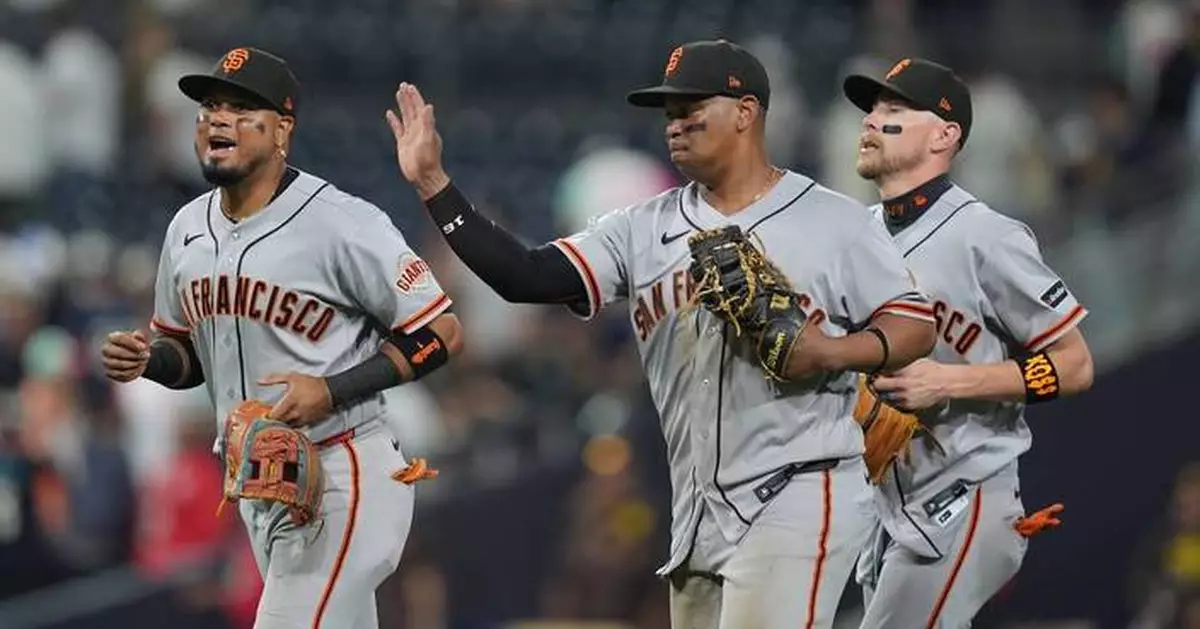 Rookie Susac homers again, Ray wins his 7th straight decision as Giants beat Padres 4-1