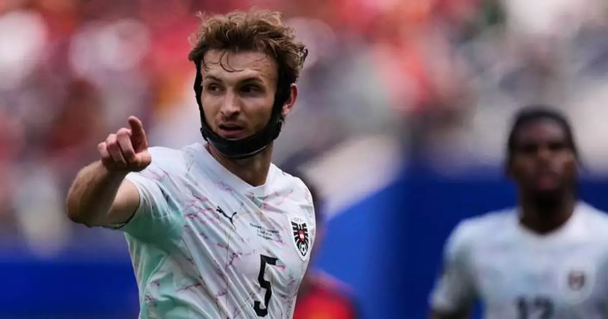 Jaw brace headgear is keeping injured players on the field at the World Cup: What to know
