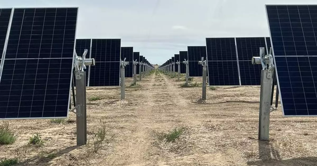 Avangrid Begins Panel Installation at Oregon Trail Solar, Supports Local Jobs