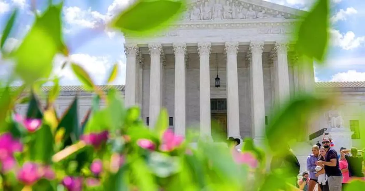 Trump administration urges Supreme Court to allow order targeting mail-in voting before midterms