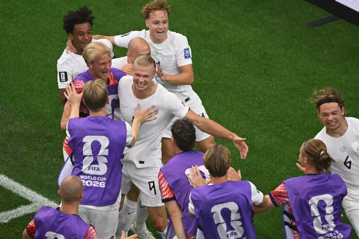 Norway players celebrate after scoring second goal during the World Cup round of 32 soccer match between Ivory Coast and Norway in Arlington, Texas, near Dallas, Tuesday, June 30, 2026. (AP Photo/Jessica Tobias)