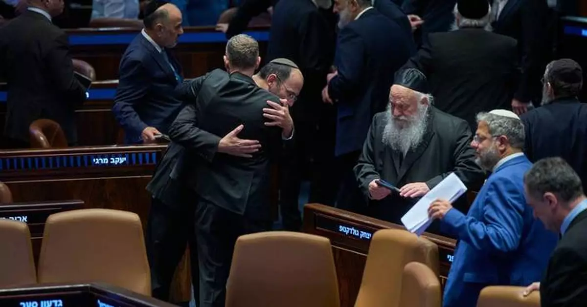 Israel's parliament dissolves ahead of Oct. 27 elections