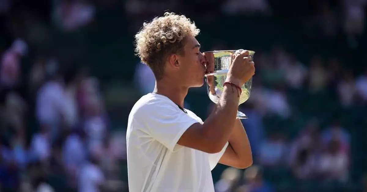 American 16-year-old Jordan Lee wins Wimbledon juniors tournament as a qualifier