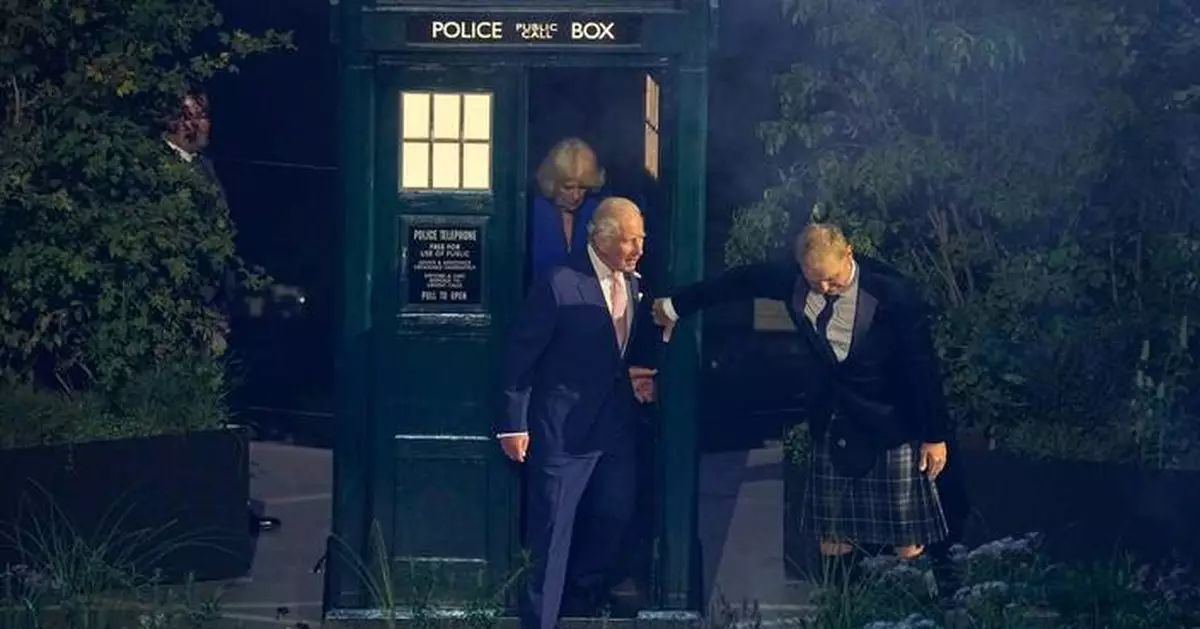 King Charles emerges from Doctor Who's TARDIS to open Commonwealth Games in Glasgow