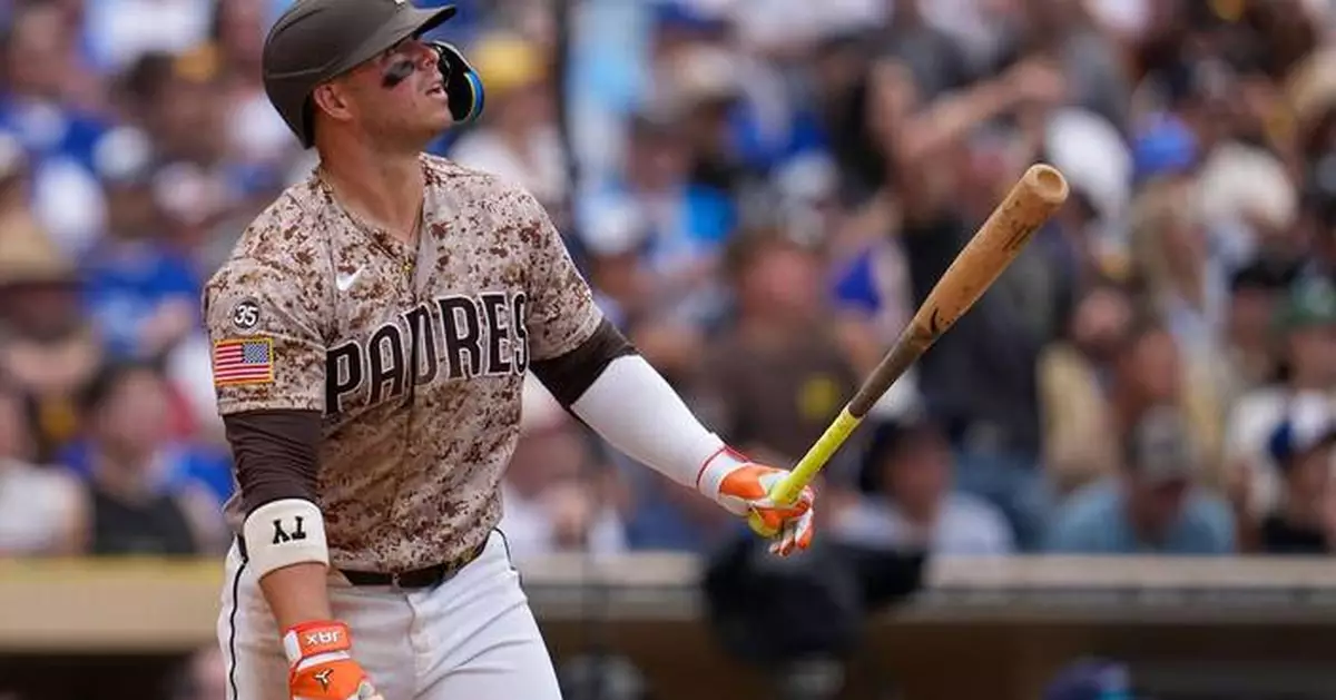 Machado leads rally that carries Padres past Blue Jays 5-4