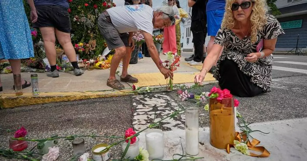 Lawmakers demand answers after 'bombshell' report of ICE officer shooting in Maine