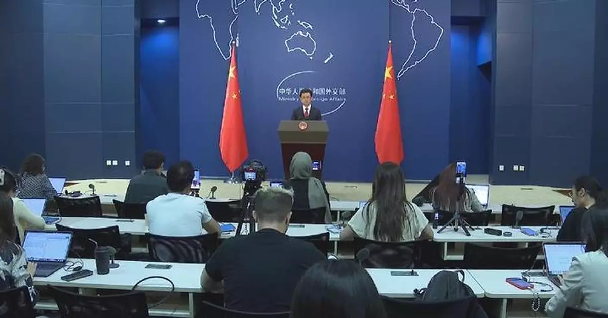 China advocates lifting unilateral sanctions on Iran at an early date: spokesman