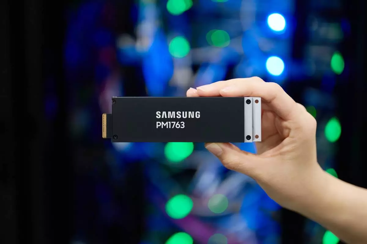 Samsung Begins Mass Production of PM1763 SSD Optimized for Next-Generation AI Infrastructure