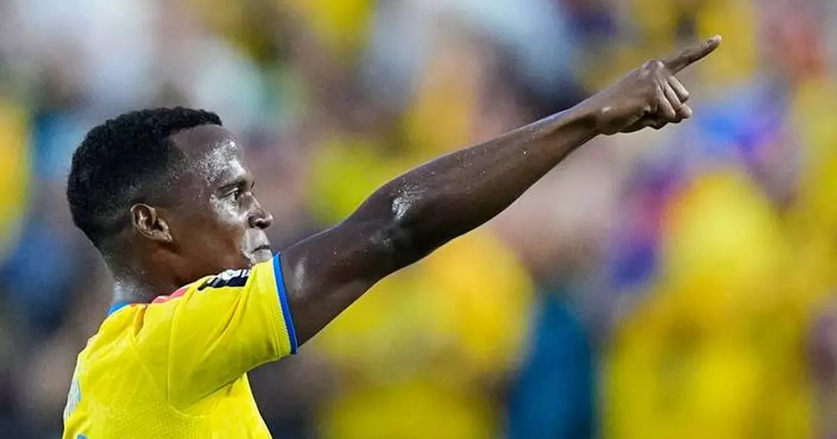 Jhon Arias scores and Colombia beats Ghana 1-0 to reach the World Cup Round of 16