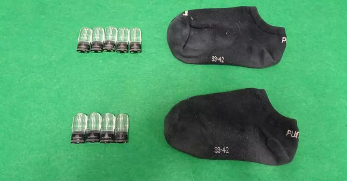 Hong Kong Customs Seizes Nine Suspected Etomidate Capsules in Drug Trafficking Arrest at Lok Ma Chau Control Point