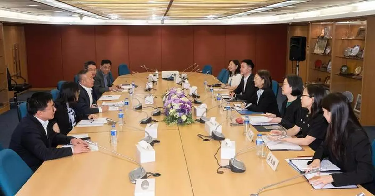 Hong Kong and Macao Collaborate on First Five-Year Plan Development Strategies