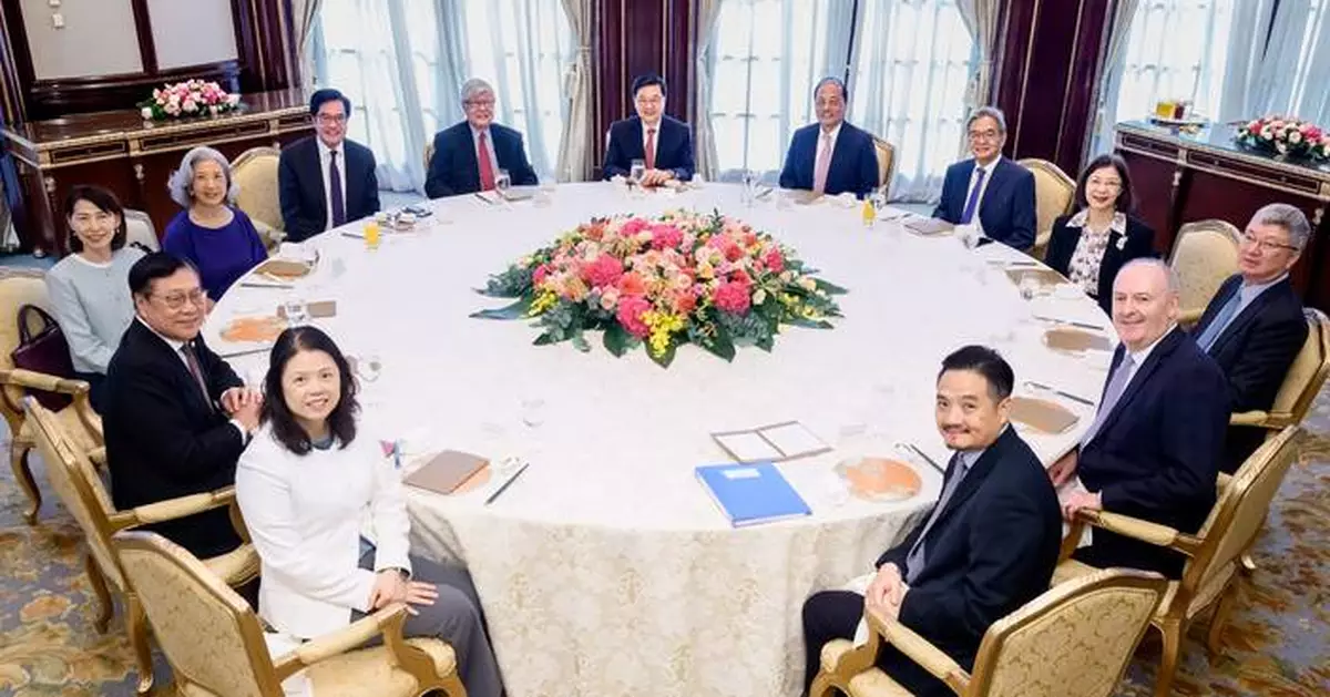 CE Listens to Views Expressed by CECA on Hong Kong's First Five-Year Plan and 2026 Policy Address