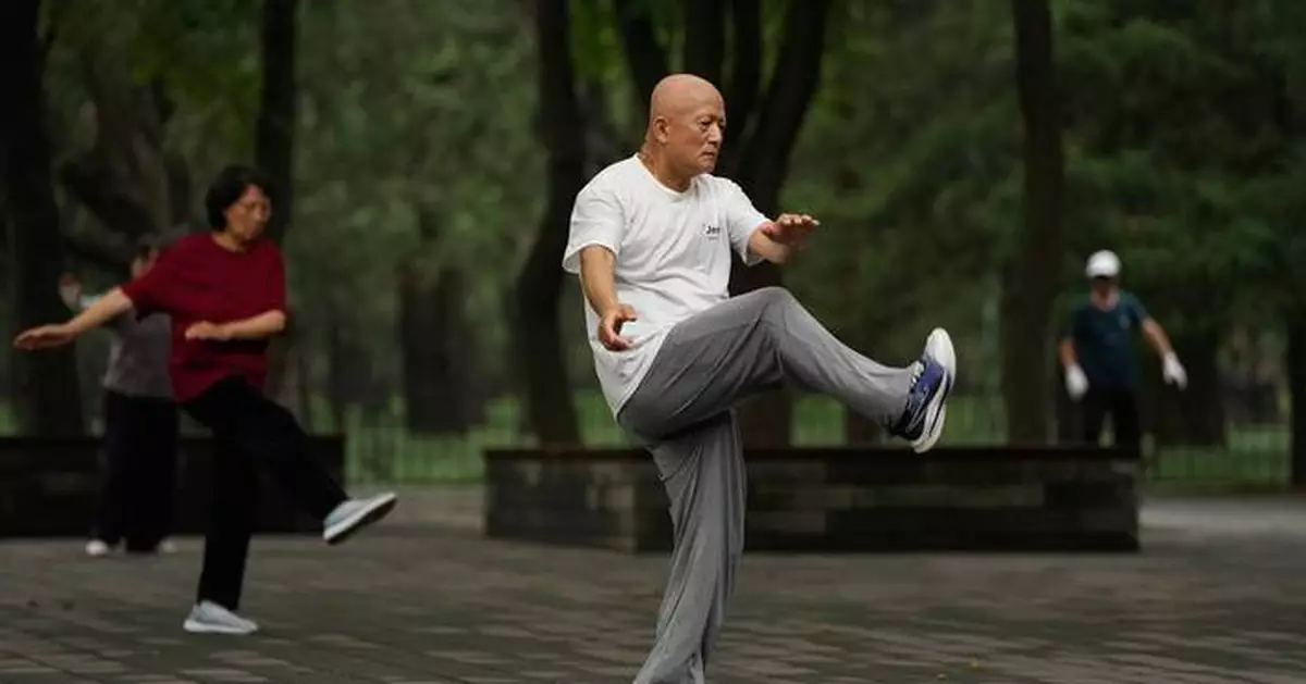 Tai chi practitioners seek balance and well-being in fast-paced Beijing