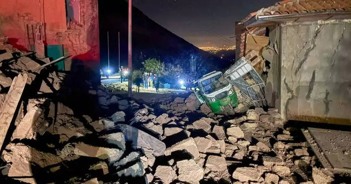 5.5 magnitude earthquake hits Peru's Andes region and kills at least 6 people
