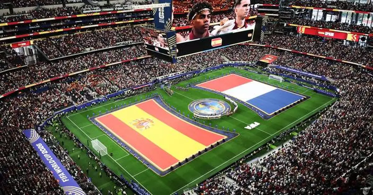 France and Spain face each other in Texas for a spot in Sunday's World Cup final, in photos