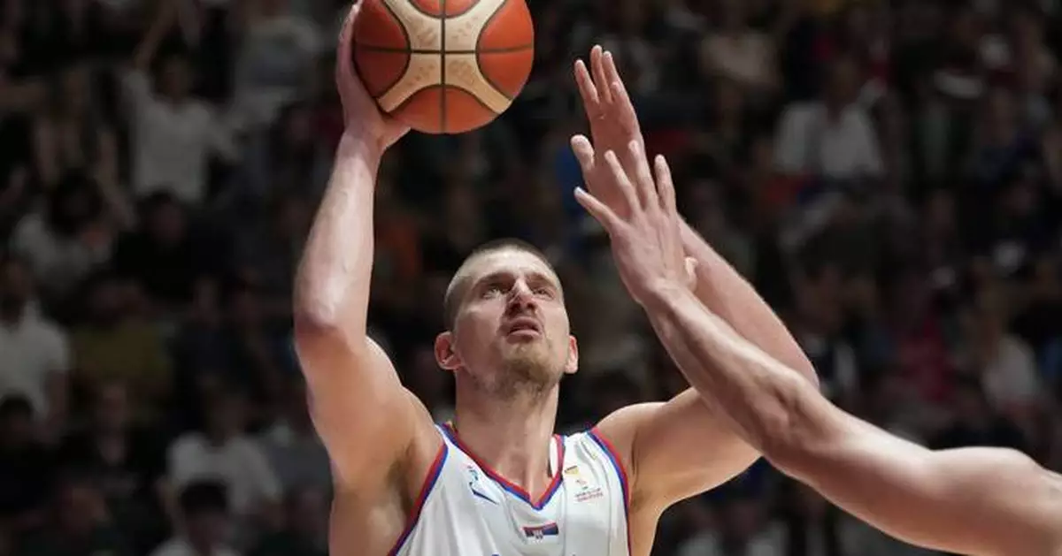 Jokic reaffirms desire to stay with Nuggets for entire career, plans on waiting to sign extension