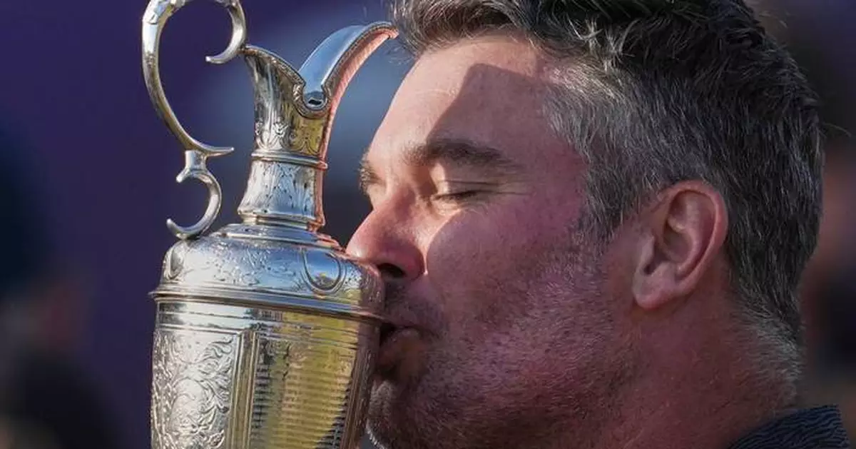 British Open winner Ryan Fox arrives back in New Zealand, hankering for sleep and a pie