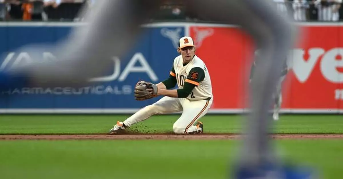 Samuel Basallo's 8th-inning homer lifts the Orioles to a 5-3 win over the Royals