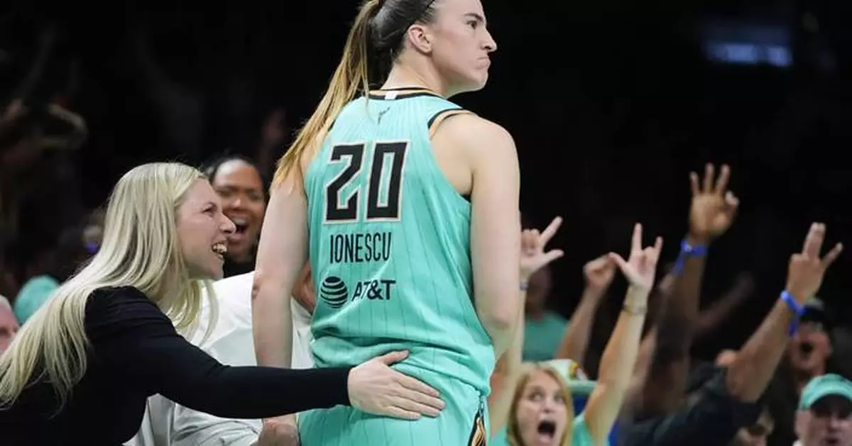Ionescu scores 29 points, 9 in the last minute, to rally the Liberty to a 95-94 win over the Sky