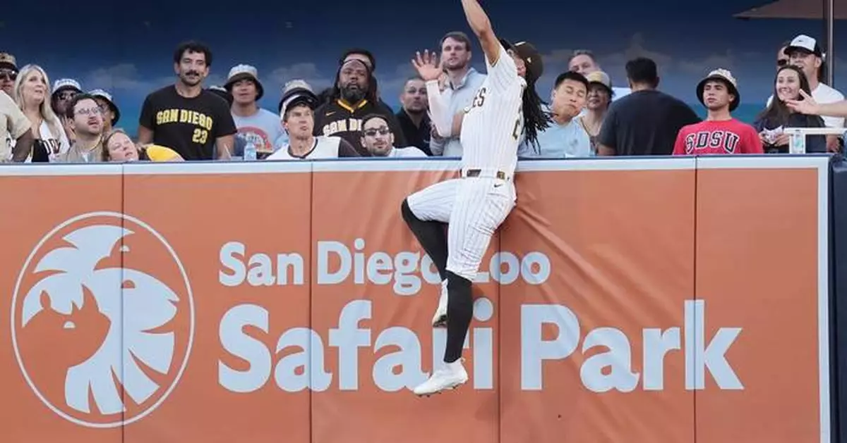 Tatis makes spectacular catch to rob Devers of a 3-run home run