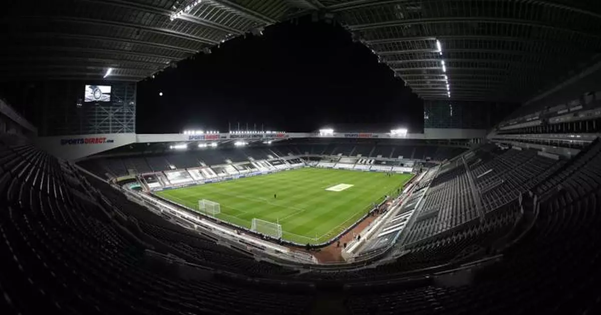 Newcastle signs Monaco midfielder Aladji Bamba