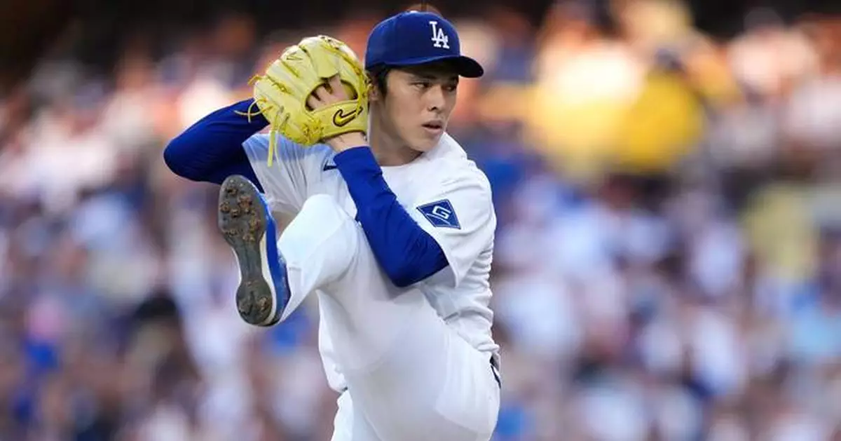 Mookie Betts delivers a clutch 2-strike hit in the eighth as Dodgers beat Rockies 4-3