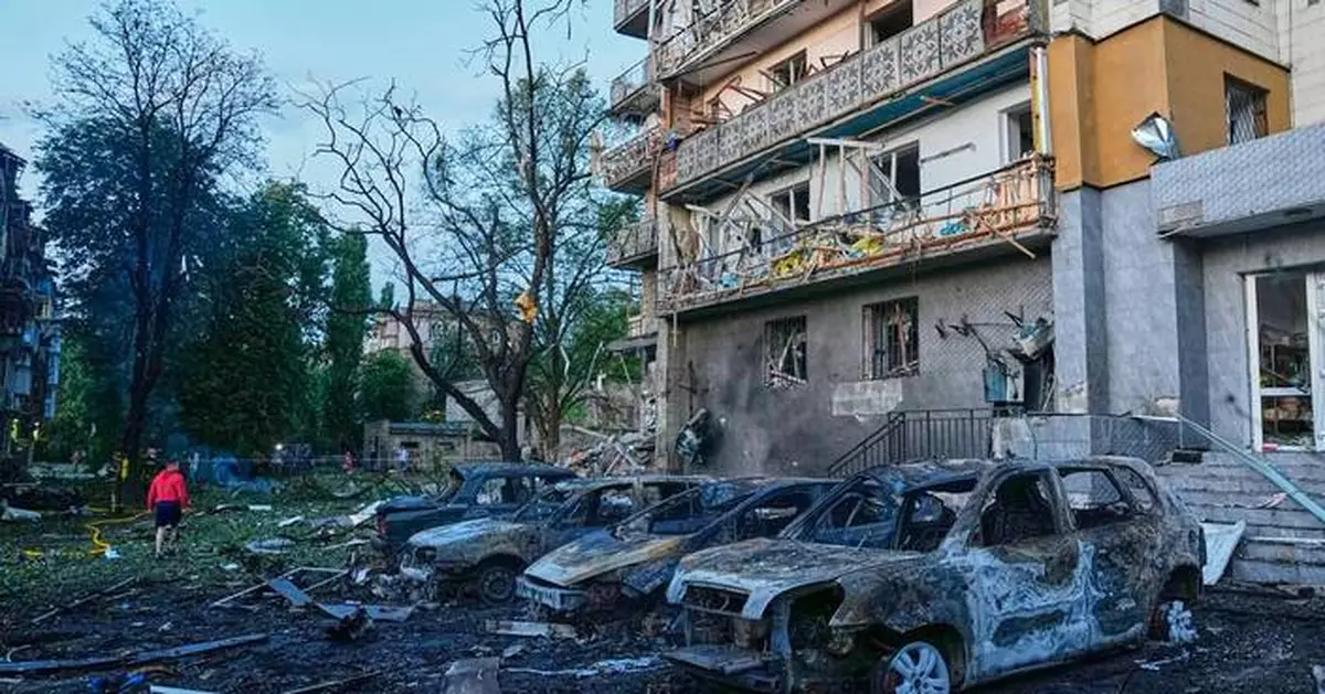 Russian missile attack on Kyiv kills 1 and exposes holes in air defenses