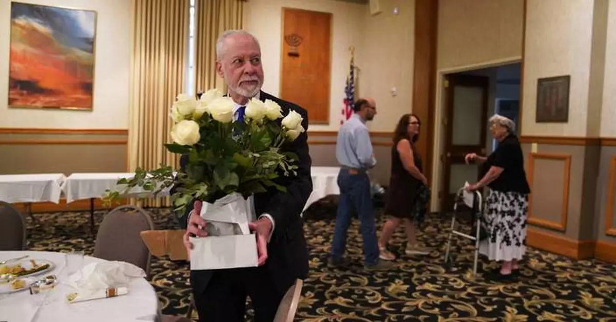 Eight years after deadliest antisemitic attack in US history, Tree of Life rabbi bids farewell