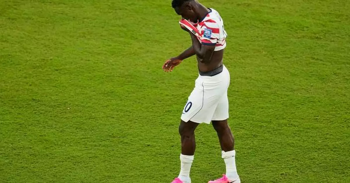 White House called FIFA’s Infantino to review Team USA’s Folarin Balogun’s red card, AP source says