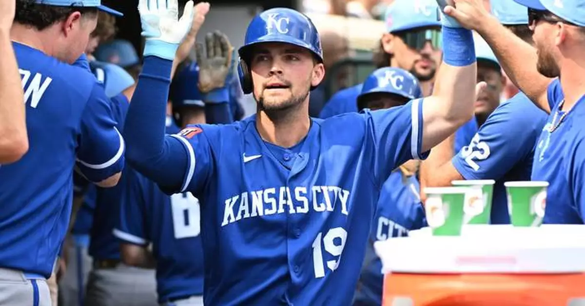 Michael Massey's 2-run, 2-out homer in 8th helps Royals beat Tigers 5-4 for 2nd straight win