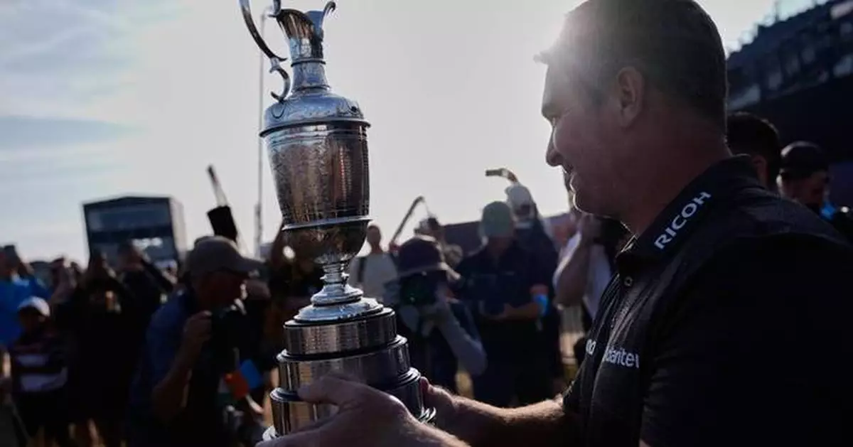 New Zealanders wake to a new major champion, heap praise on Ryan Fox