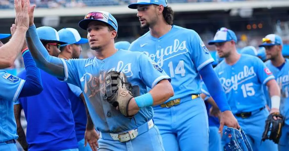 Salvador Perez and Lane Thomas hit 2-run HRs, Royals beat Padres 6-1