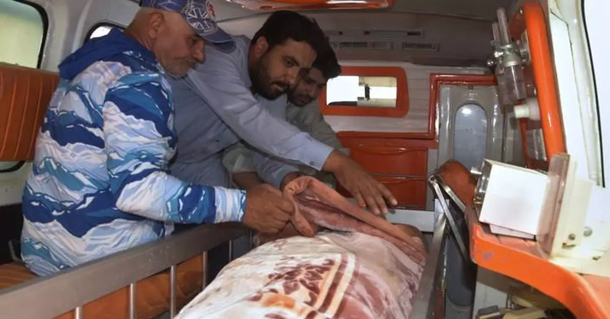 Suspected militants kill judge, security guard in ambush in restive southwest Pakistan