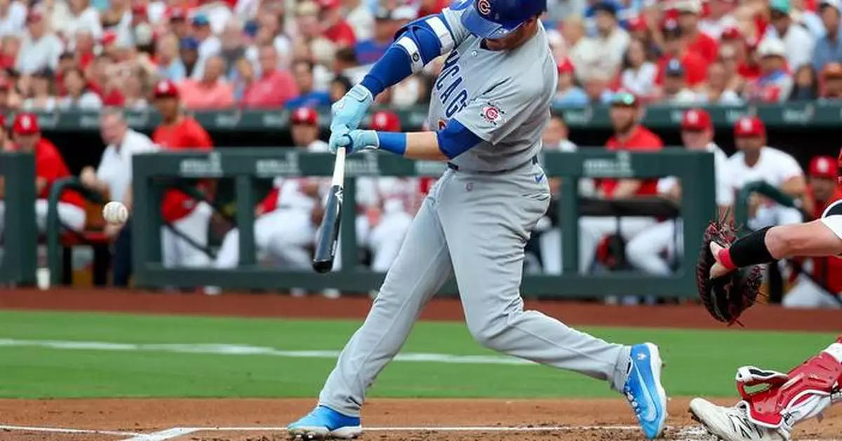 Cubs race to an early 7-run lead on the way to a 10-2 win over the Cardinals