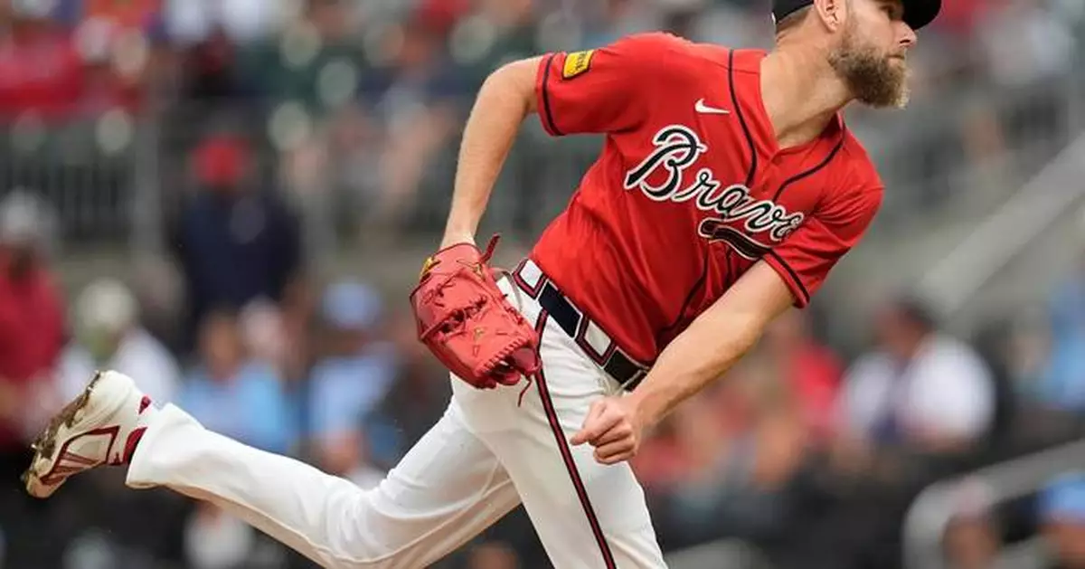 Chris Sale dominates with 7 shutout innings as the Braves rout the Rangers 15-1