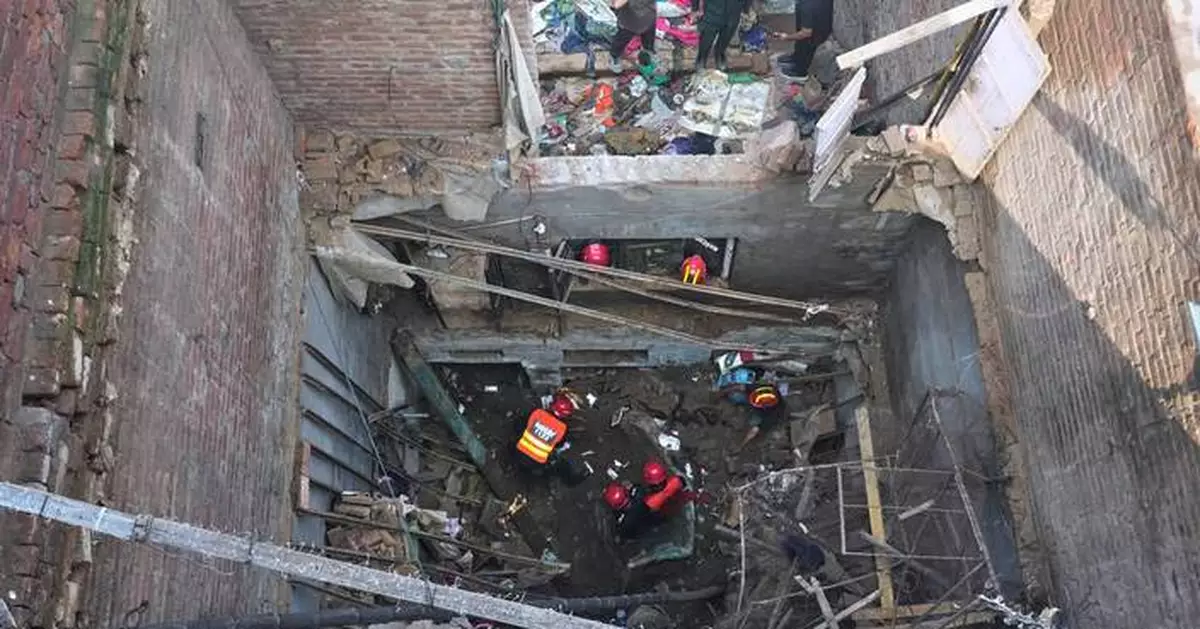 Monsoon rains trigger house collapse in Lahore, killing 9 family members