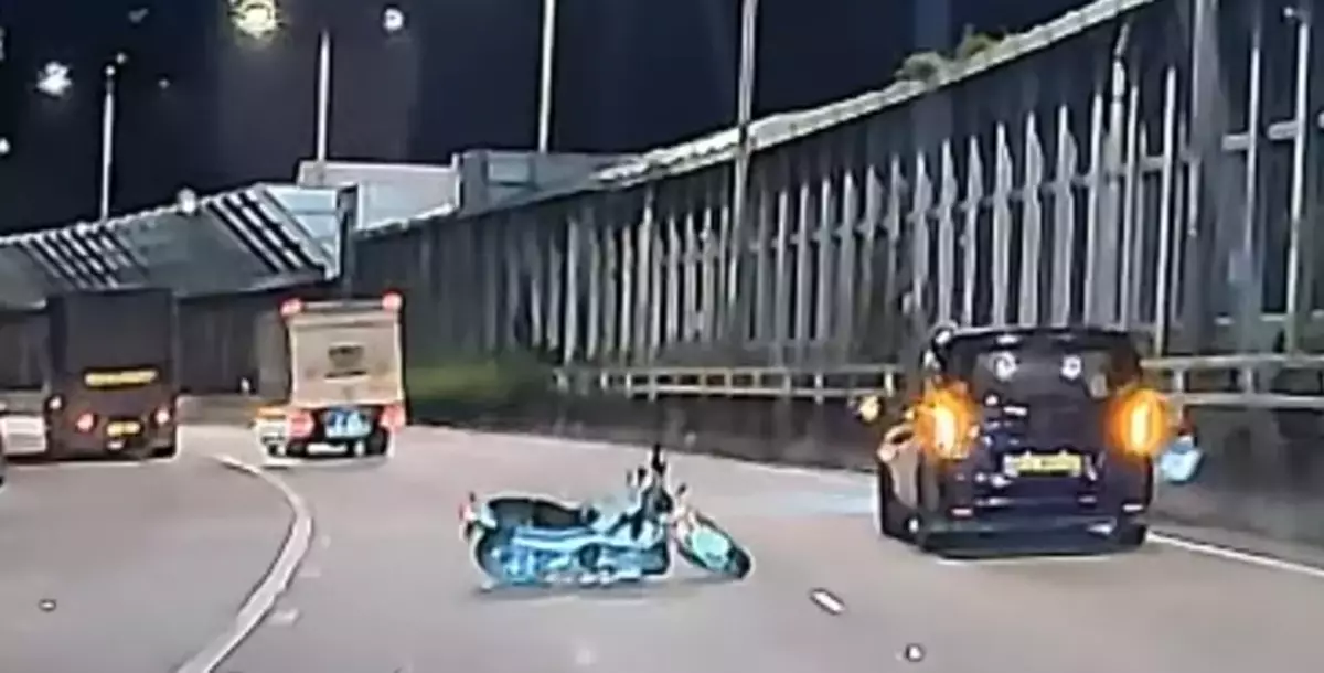 Fatal Motorcycle Accident in Tai Po Prompts Police Investigation and Arrest of Private Car Driver for Dangerous Driving