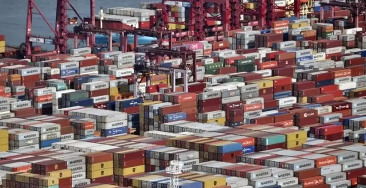 Hong Kong's Exports and Imports Values Soar by 53.4% and 45.4% respectively in June 2026