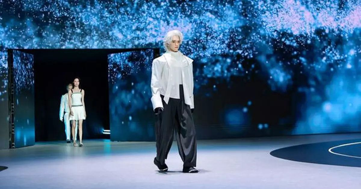 UBTECH Launches UWORLD U1, the World's First Full-Size Mass-Produced Ultra-Bionic Humanoid Robot