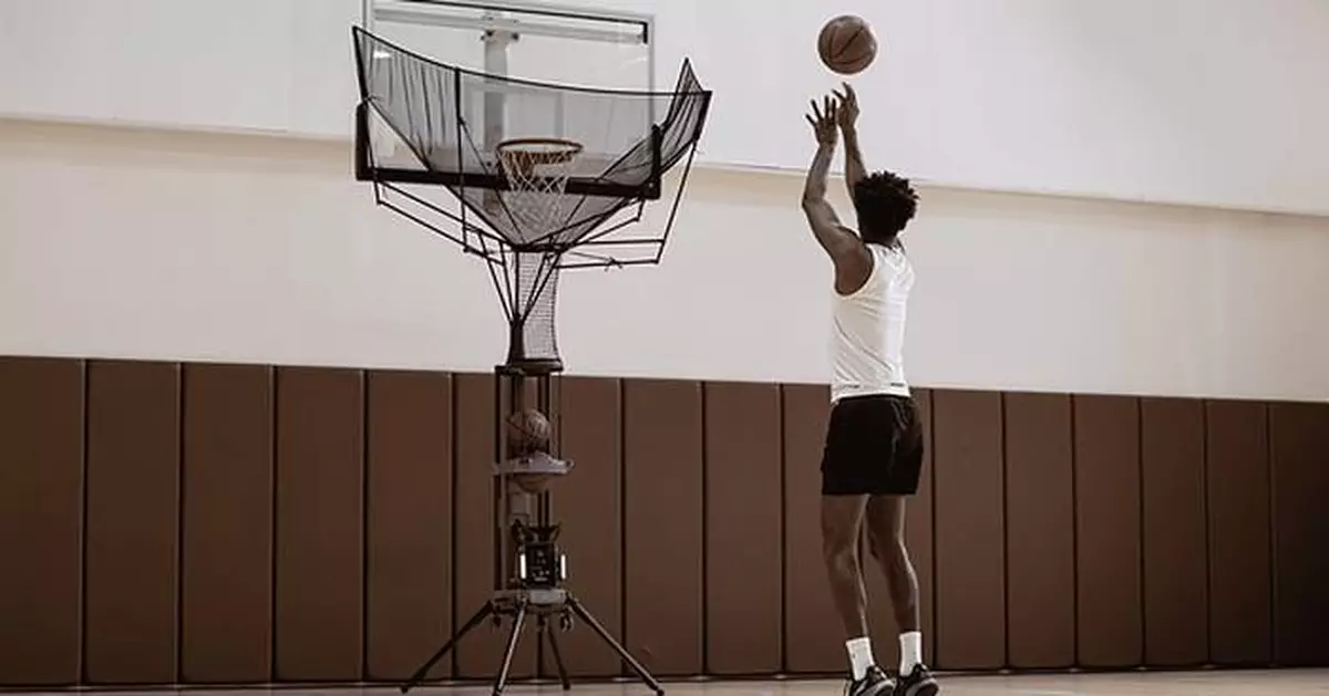 LUMISTAR Launches CARRY on Kickstarter, Introducing an AI-Powered Basketball Training System
